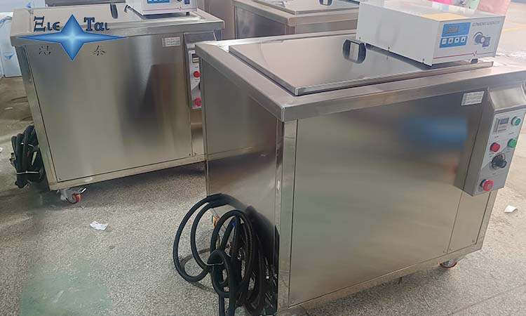 超聲波清洗機(jī)在汽車行業(yè)的應(yīng)用，如何清潔汽車零部件？
