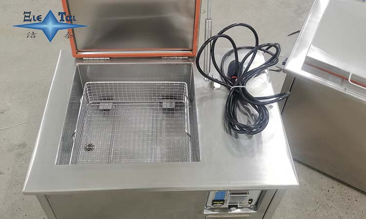 超聲波清洗機在模具制造中的應(yīng)用 超聲波清洗機在模具制造中的應(yīng)用